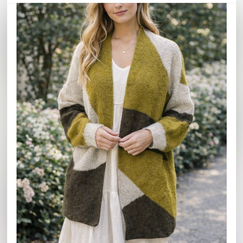 Oliver.o Womens Chartreuse Brown & White Open Cardigan NWOT